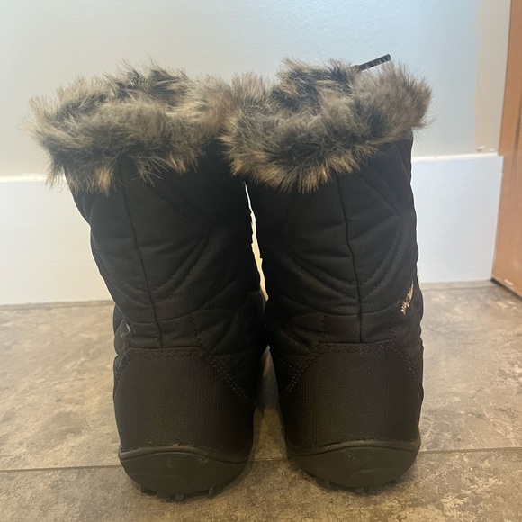NWY Women’s 10.5W Columbia Minx Shorty III Bootie - Picture 3 of 12